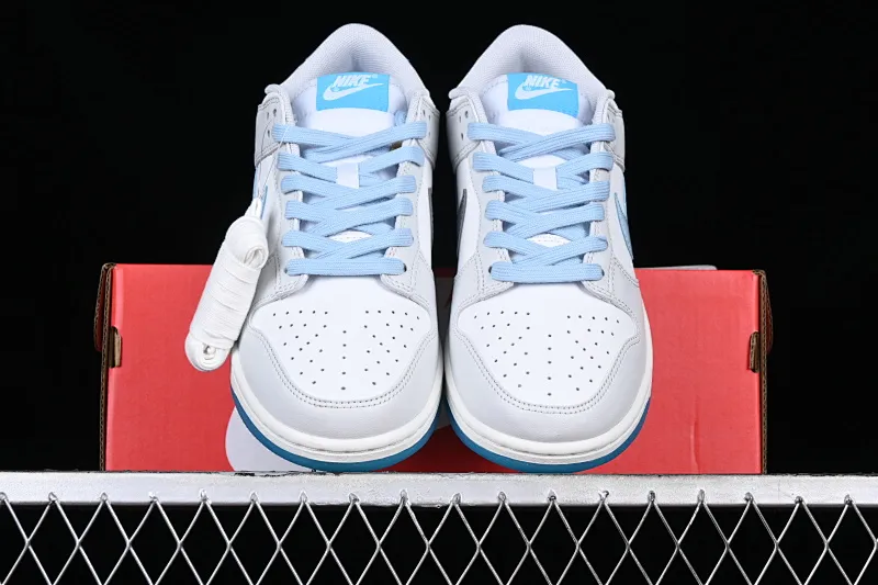 All categories Nk SB Dunk series Nk SB Dunk Low low-top sneakers Nk SB Dunk Low "520" Valentine's Day limited SB low-top sports and leisure sneakers FN3433-141